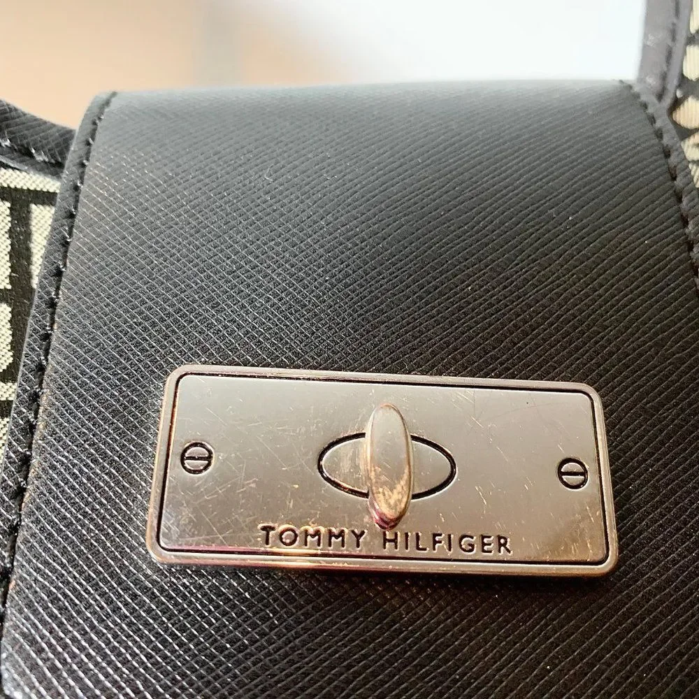 Tommy‎ Hilfiger Black/Tan Initialed Purse